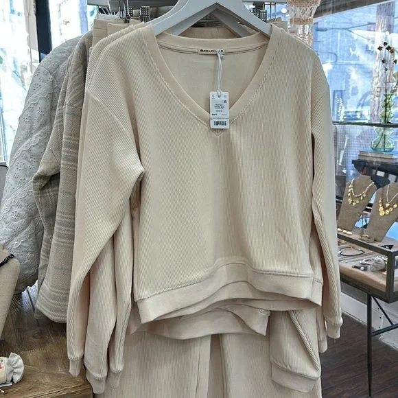 Marine Layer Cord Velour V-Neck Sweatshirt - Picture 3 of 5